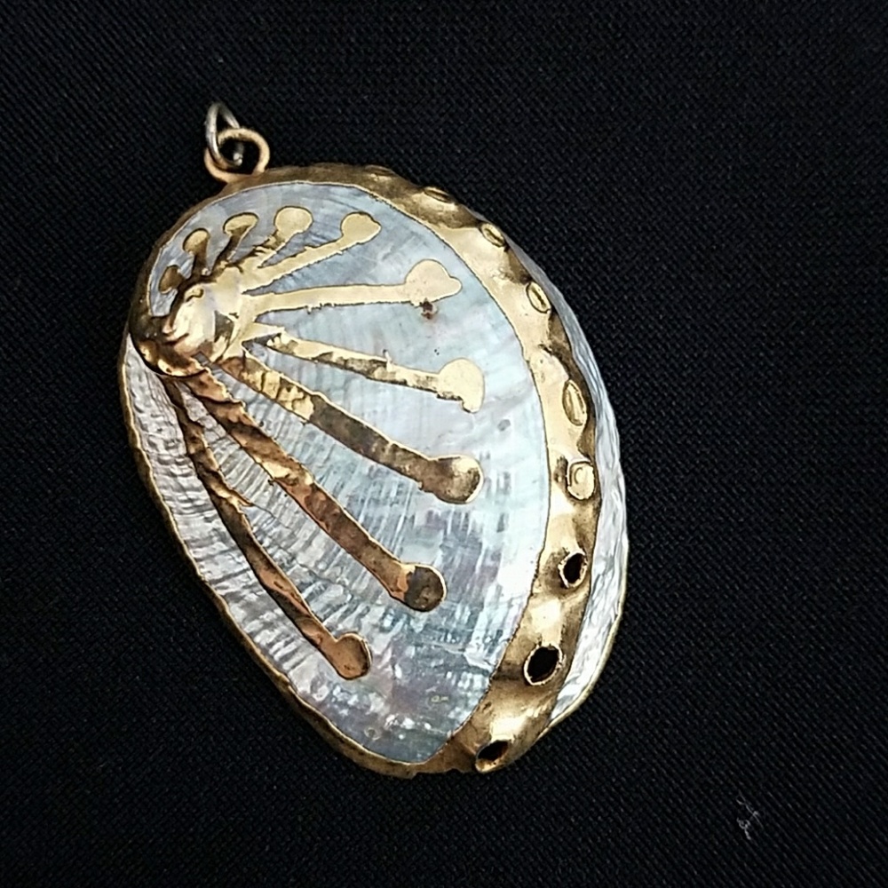 Seashell pendant